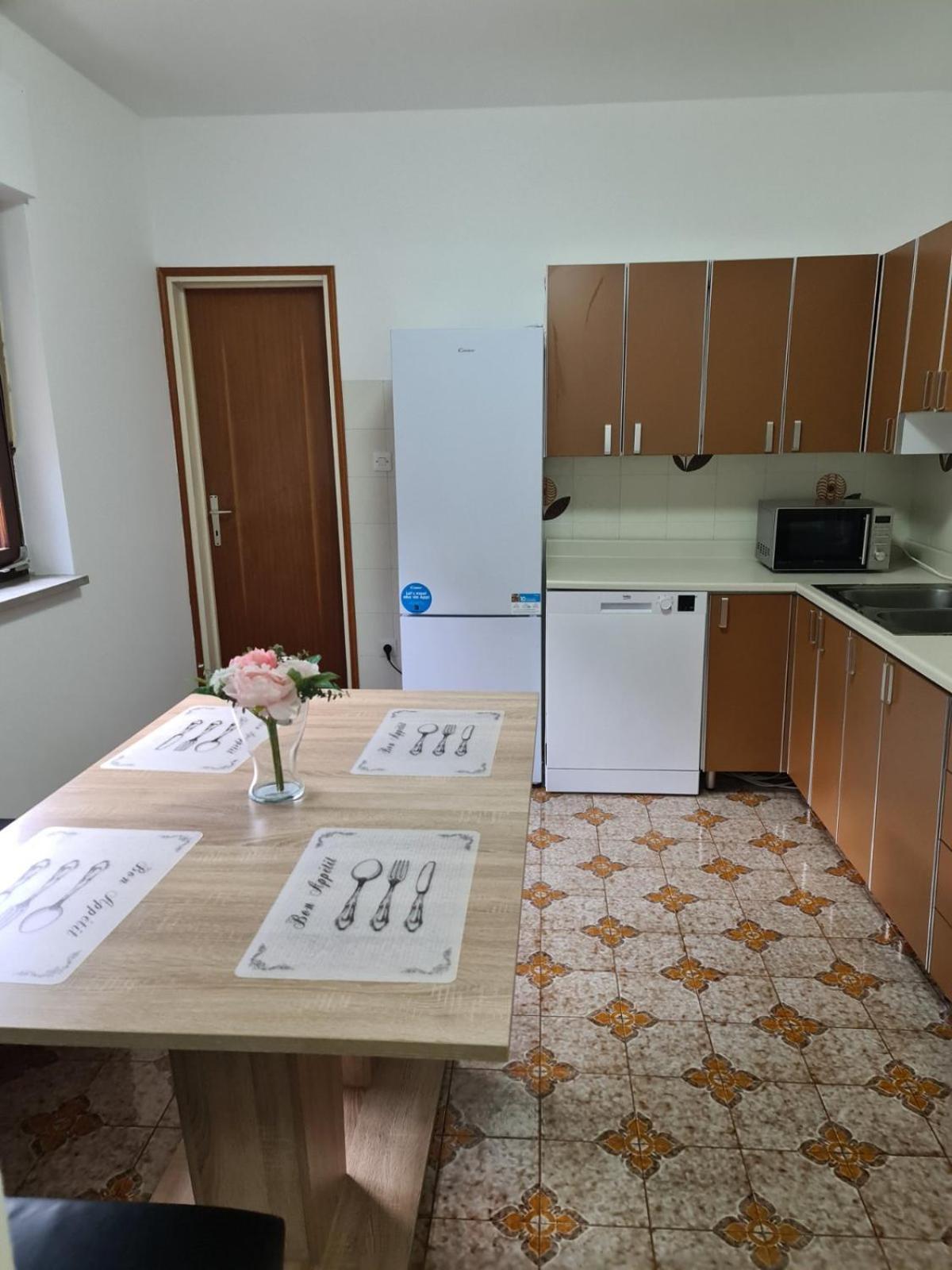 Amore Koper Apartment Exterior foto